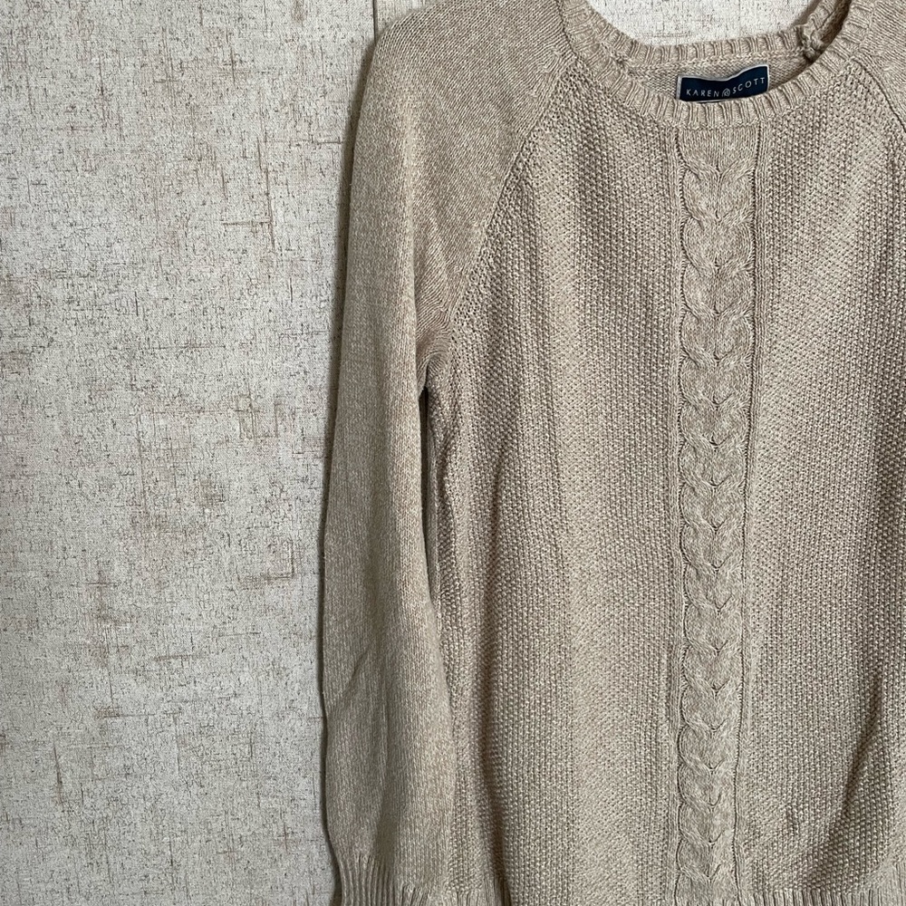 Sweater - Picture 5 of 5